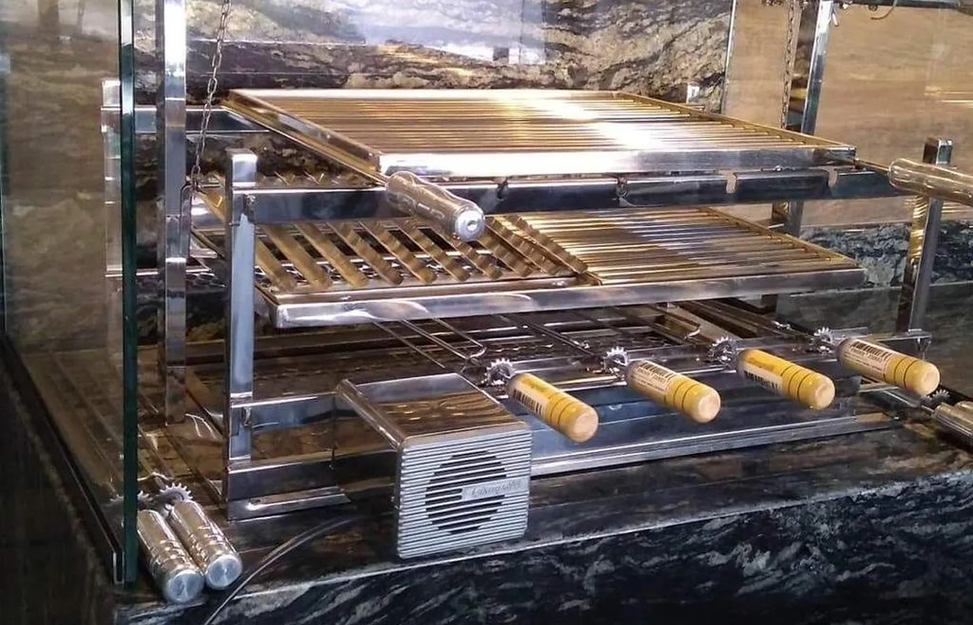 Grill Elevatório em projeto Coifa & Art